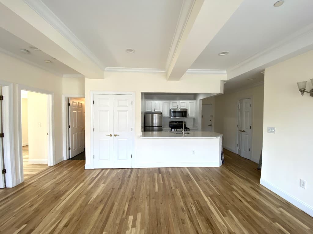 55 Skillman Avenue