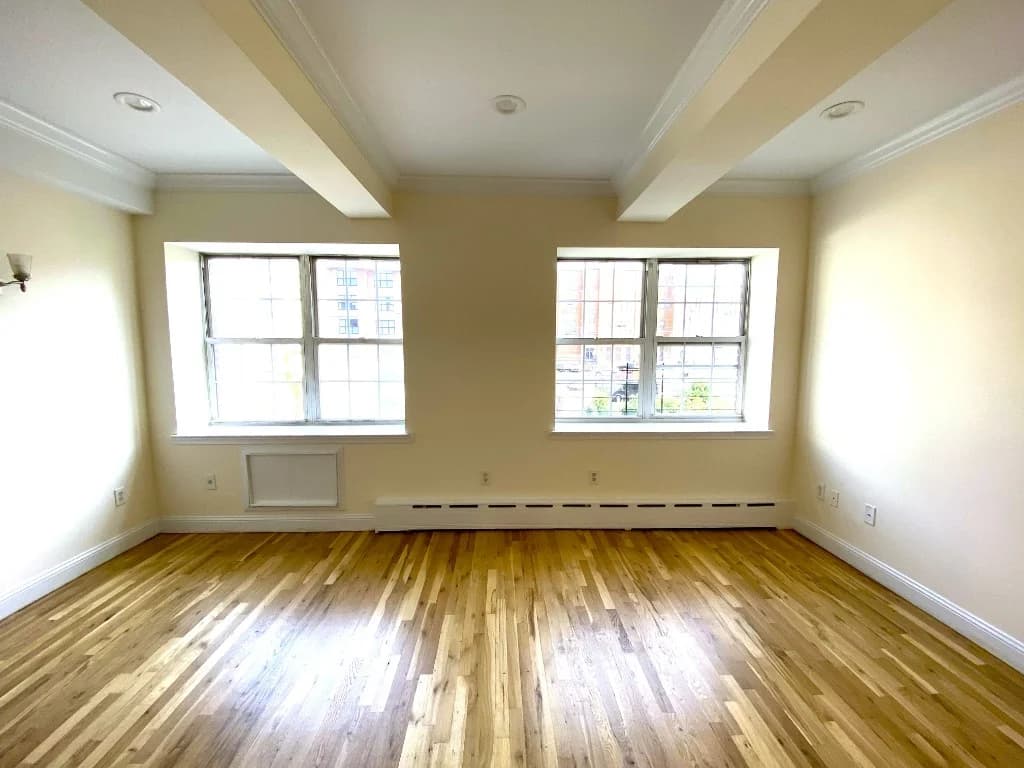 55 Skillman Avenue, photo 3