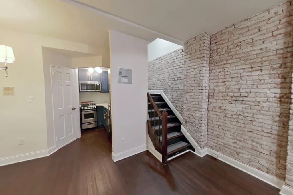 151 West 82nd Street, photo 2