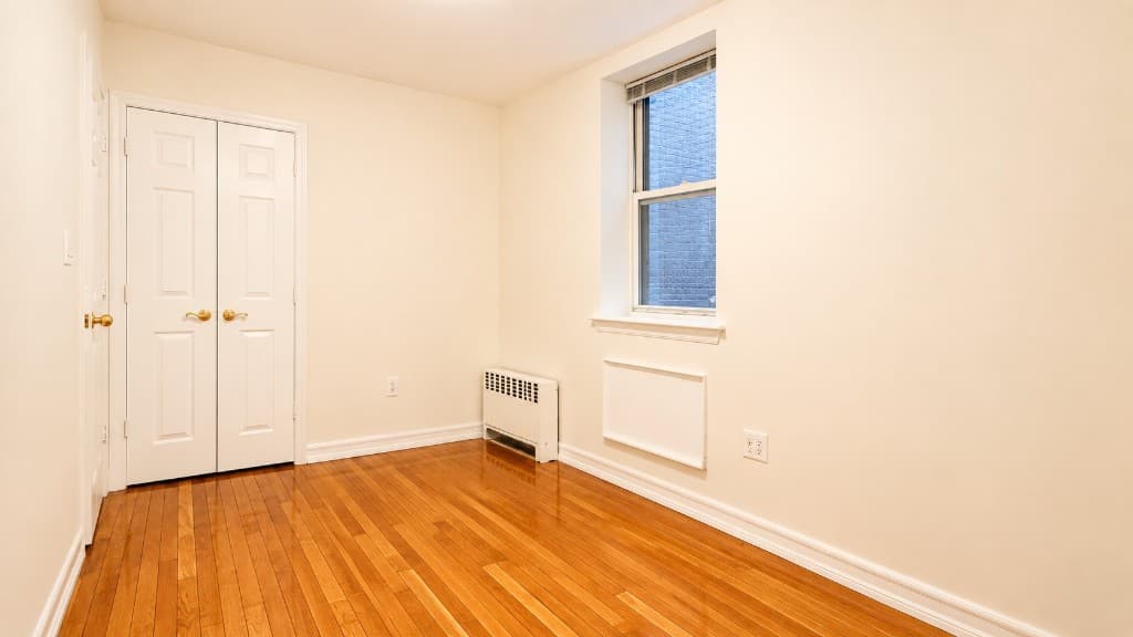 367 West 48th Street, photo 5