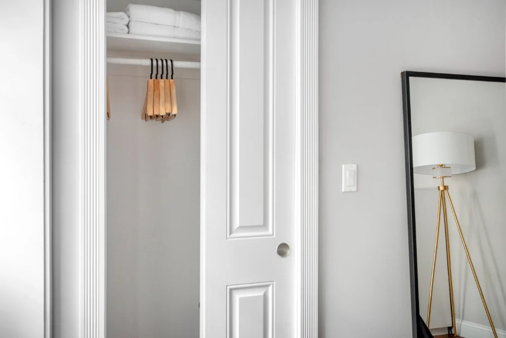 218 AVE A, photo 2