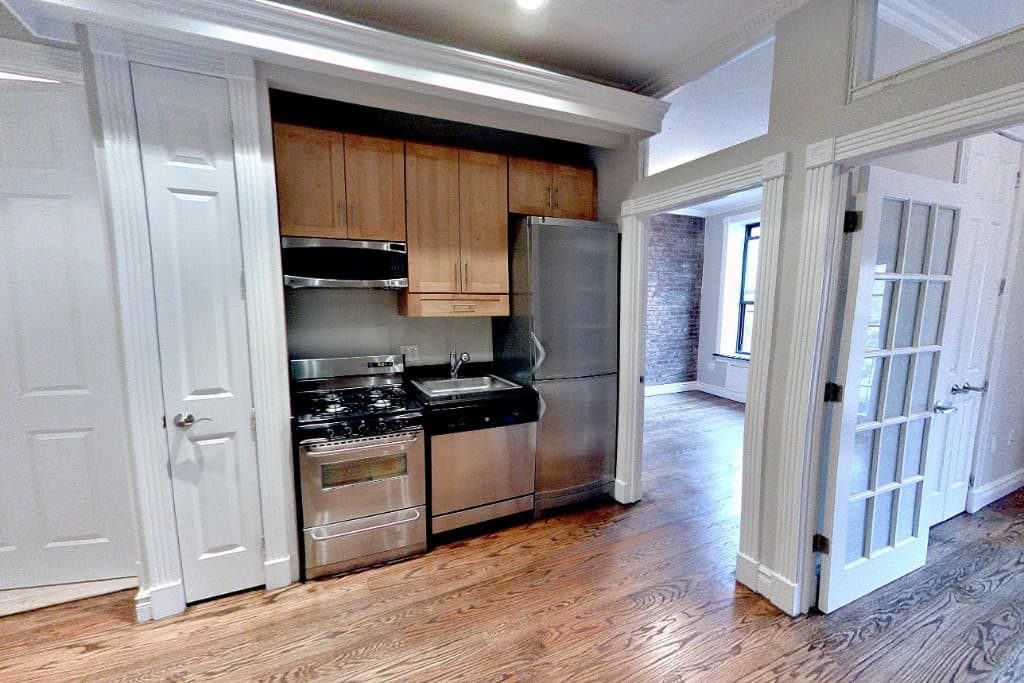 47 East 1st Street, photo 4