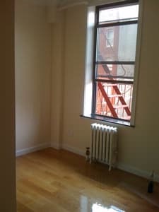 444 W 52nd St, photo 2