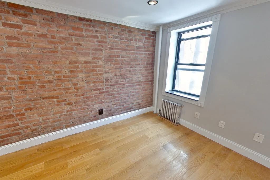 3 Bed apartment at 115 Mulberry Street, Unit 3R, Little Italy, photo 1 of 4