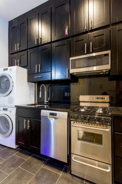 232 West 14th Street, photo 3