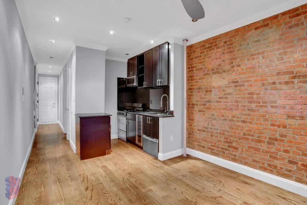 2 Bed apartment at 438 West 52nd Street, Unit 6C, Hell's Kitchen, photo 1 of 6
