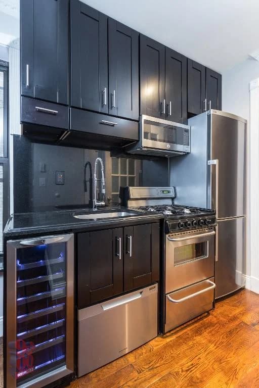 314 East 106th Street, photo 4