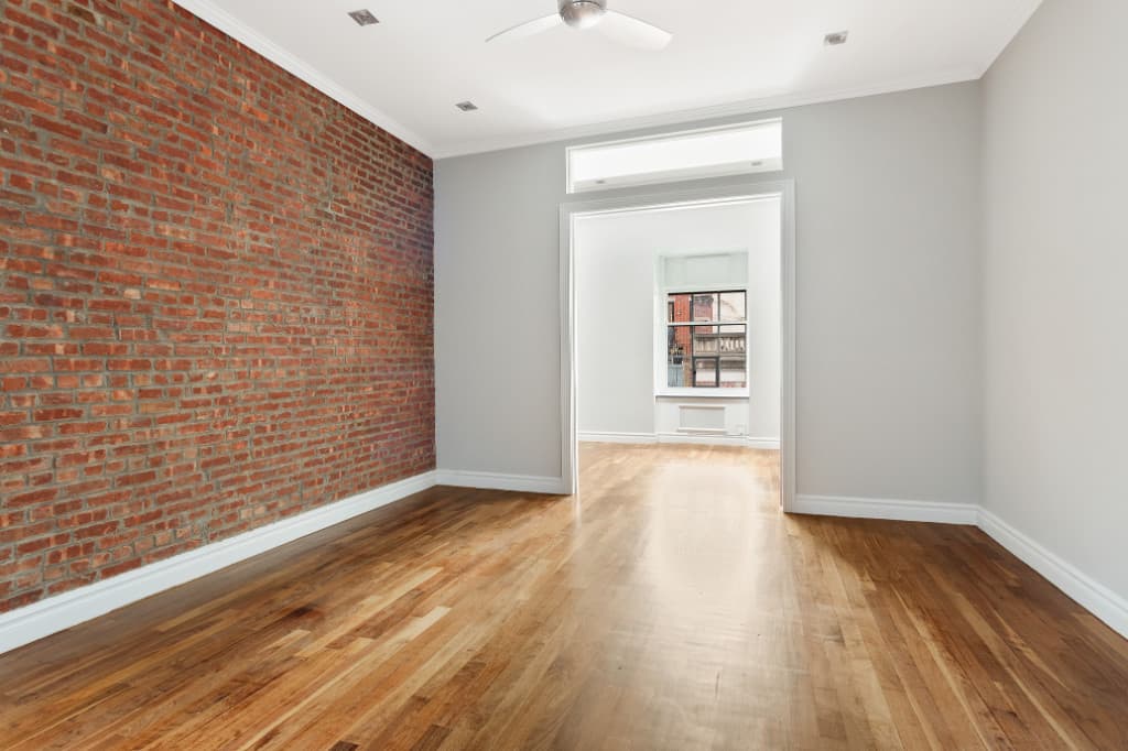 7 E 75th St, photo 3