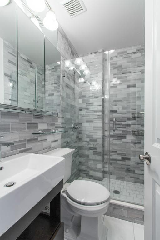 252 Mott St, photo 4