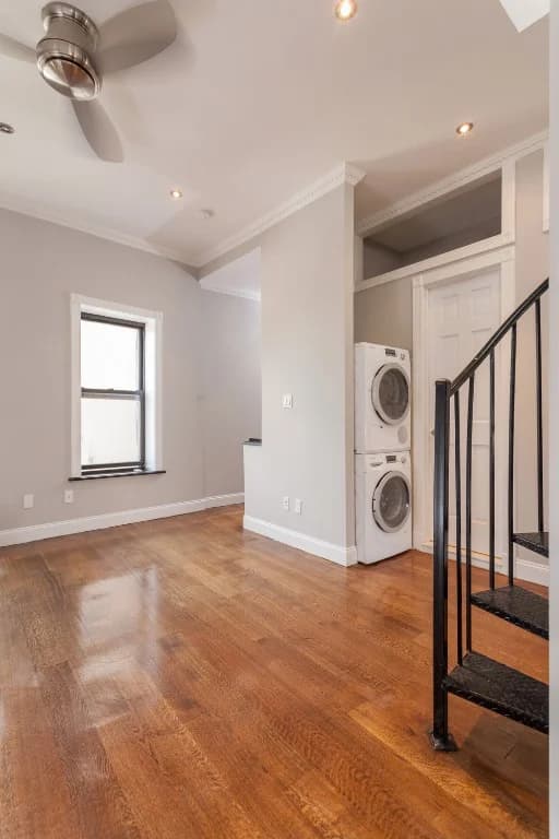 338 East 100th Street, photo 3