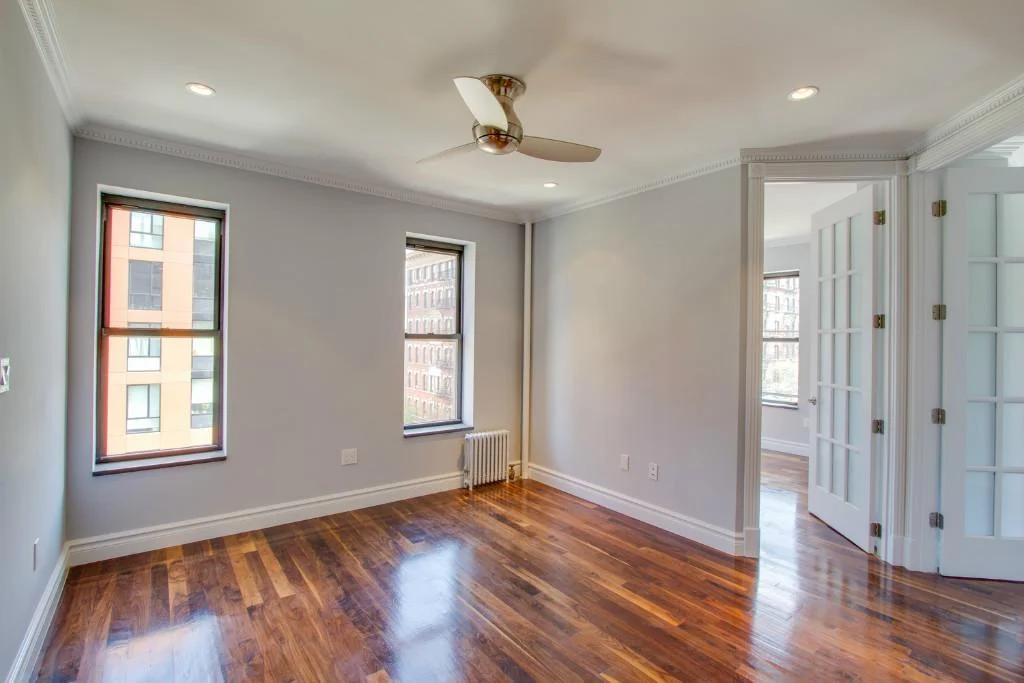 334 East 6th Street, photo 4