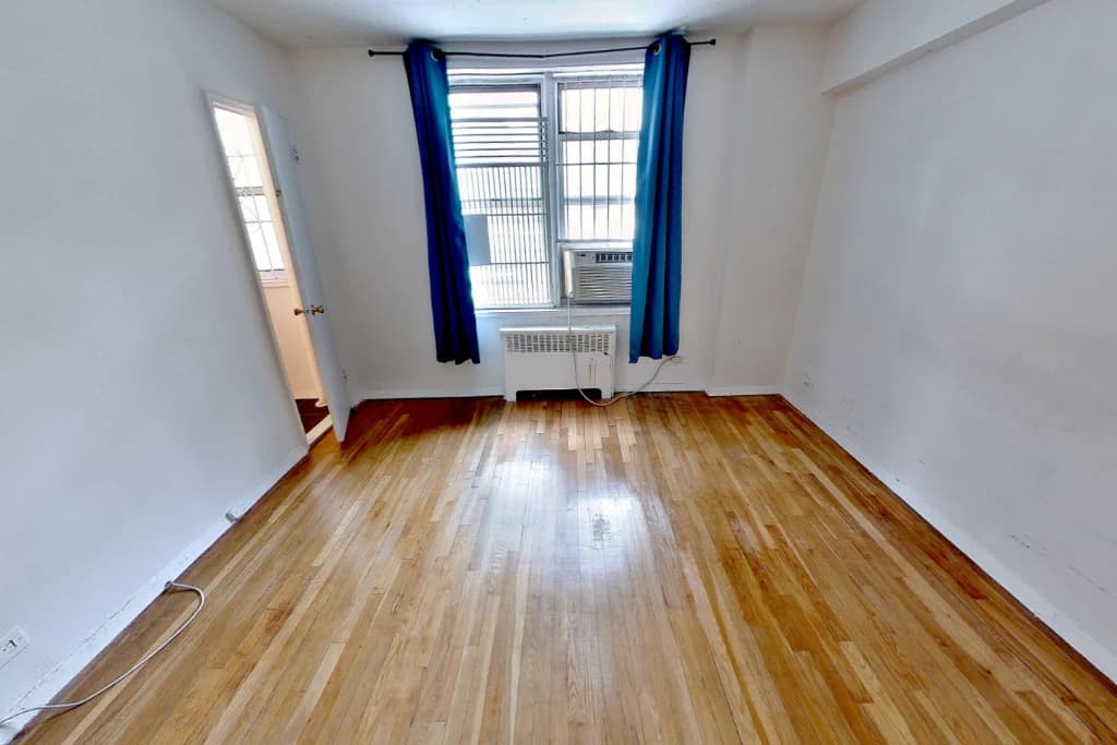 340 East 58th Street, photo 3
