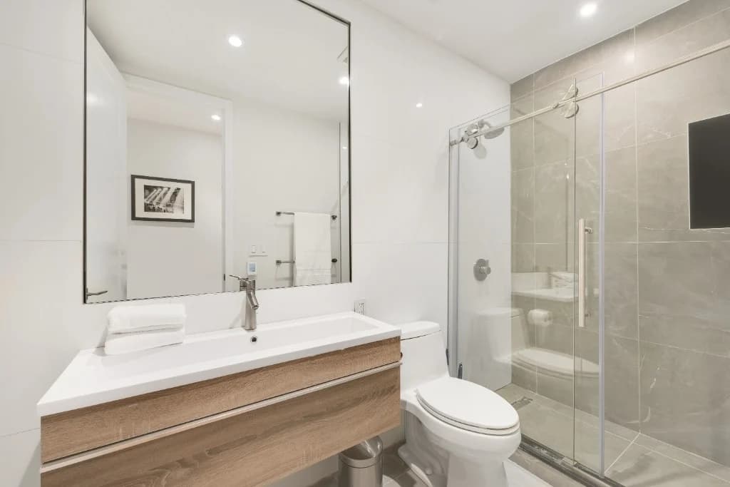 2 bed apartment at 205 Tenth Avenue, Unit 5N, Chelsea, photo 5 of 6