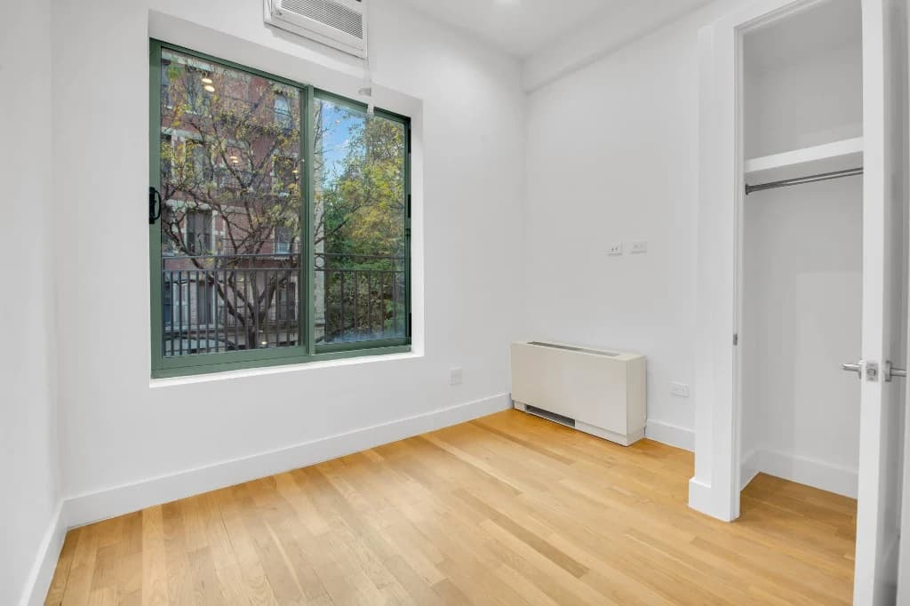 1 bed apartment at 210 East 22nd Street, Unit 3J, Gramercy Park, photo 3 of 9
