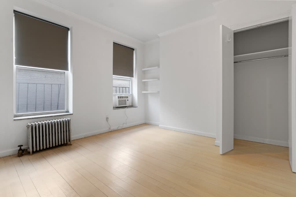 3 bed apartment at 552 Broome Street, Unit 2B, Hudson Square, photo 5 of 8