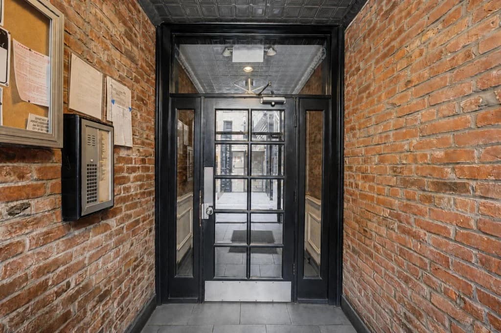 1 bed apartment at 20 Prince Street, Unit 9, Nolita, photo 7 of 8