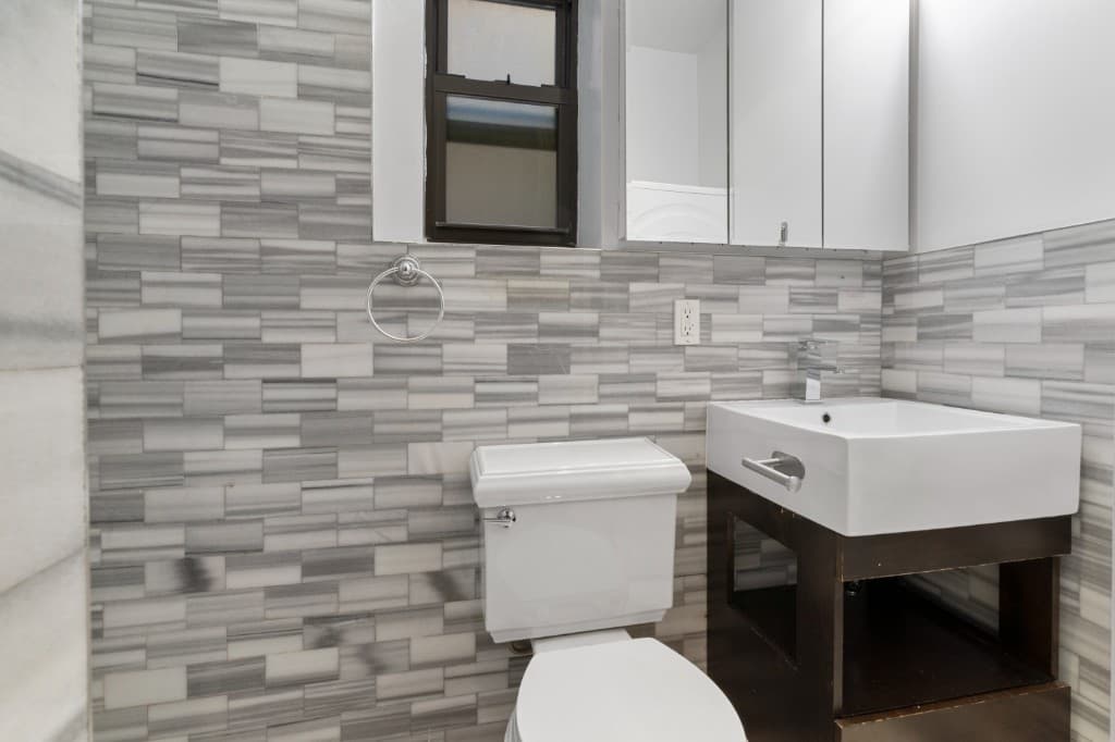1 bed apartment at 20 Prince Street, Unit 9, Nolita, photo 5 of 8