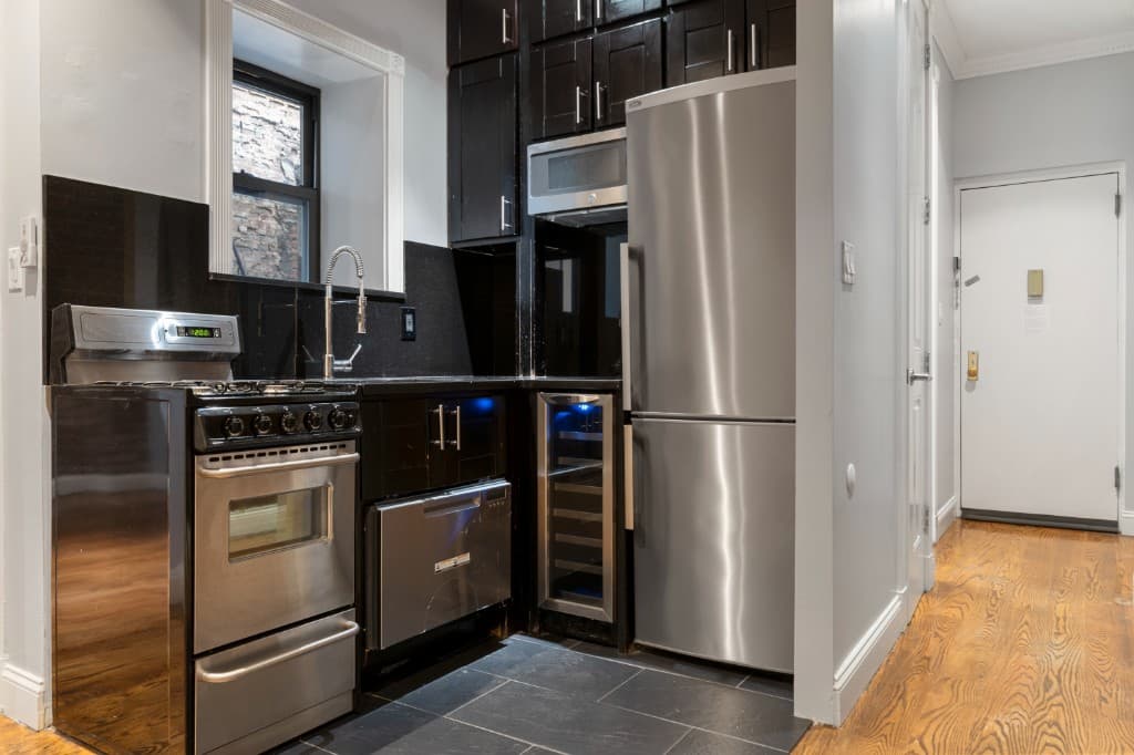 1 bed apartment at 20 Prince Street, Unit 9, Nolita, photo 1 of 8