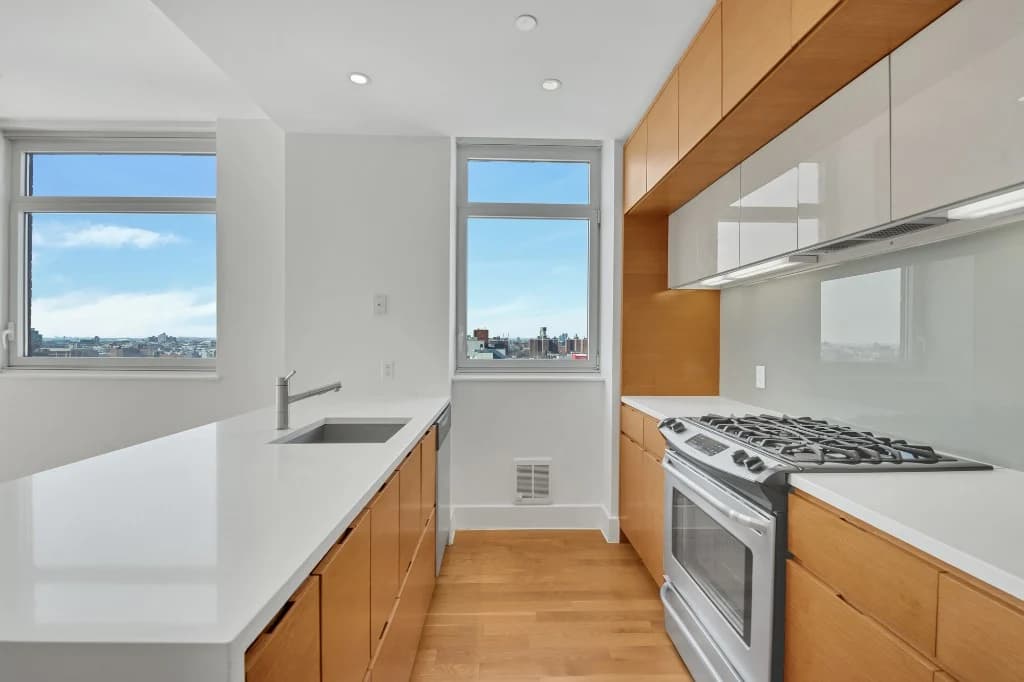 1 bed apartment at 150 Fourth Avenue, Unit 11G, Park Slope, photo 2 of 16
