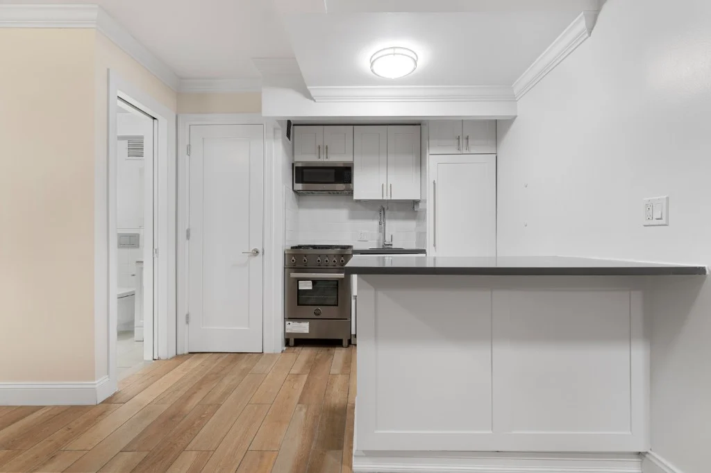 2 bed apartment at 210 East 22nd Street, Unit 4B, Gramercy Park, photo 1 of 10