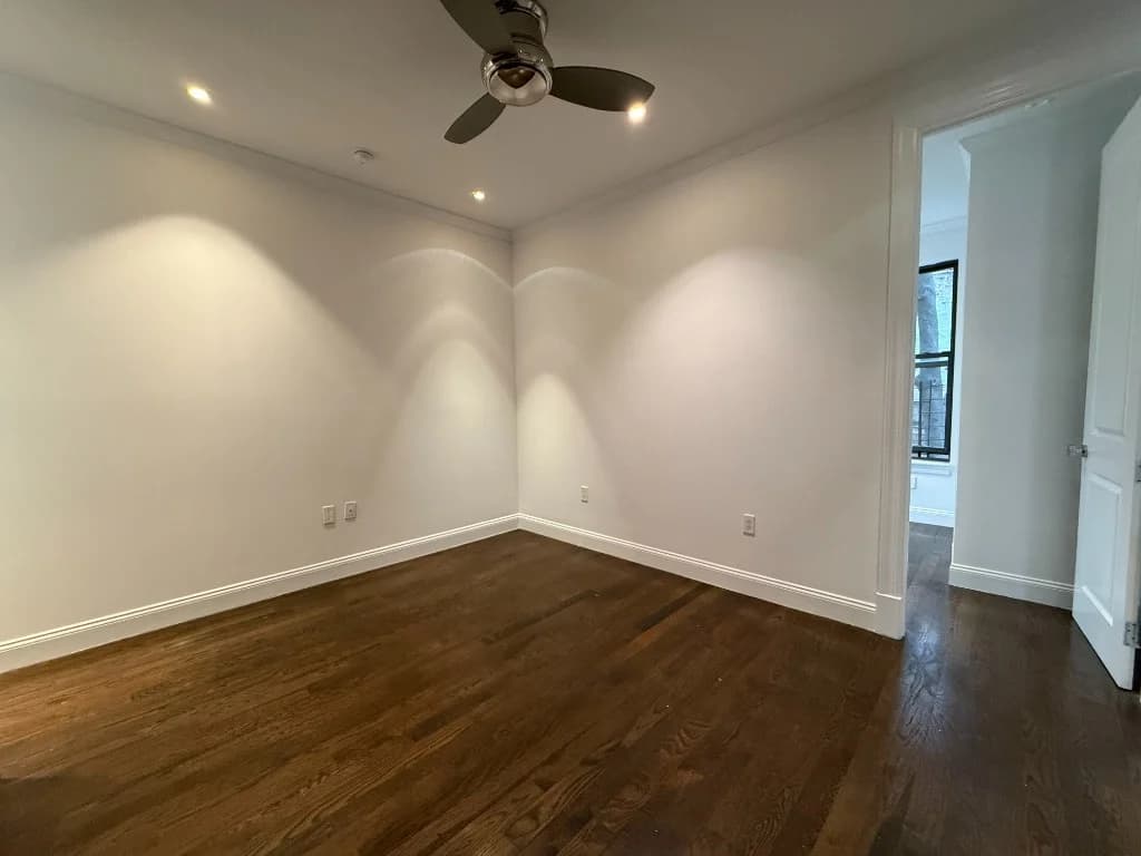 4 bed apartment at 358 11th Street, Unit 3, Park Slope, photo 3 of 9
