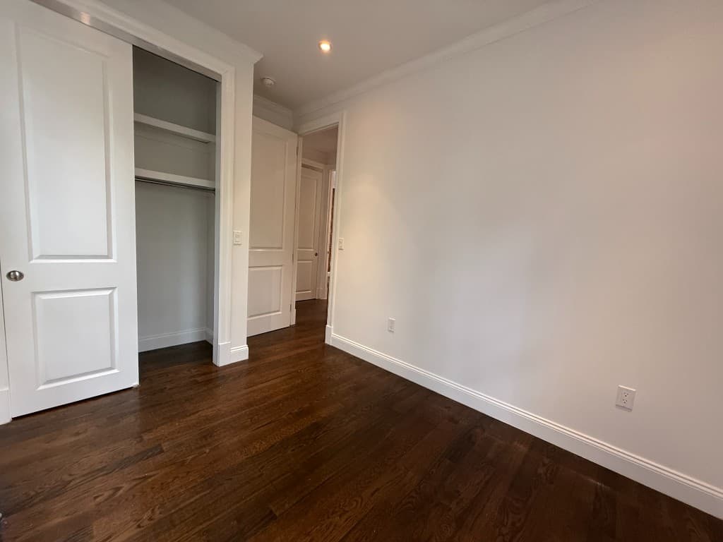 4 bed apartment at 358 11th Street, Unit 3, Park Slope, photo 5 of 9