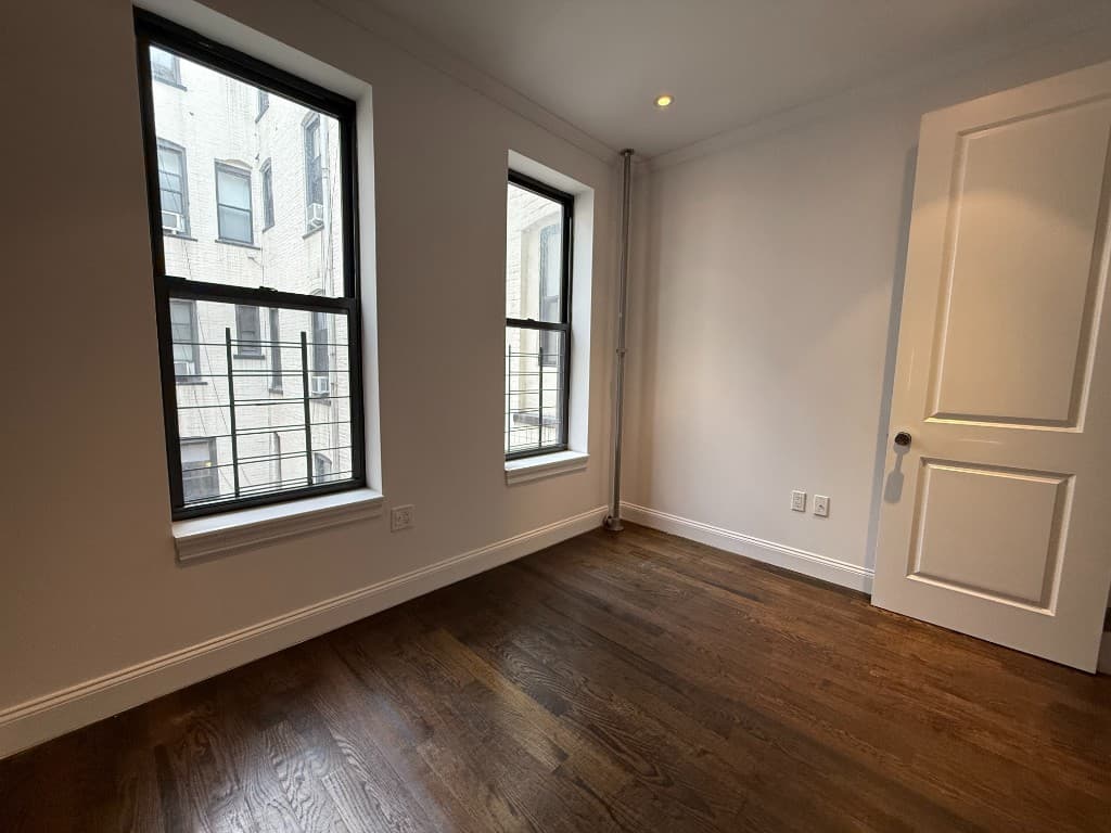 4 bed apartment at 358 11th Street, Unit 3, Park Slope, photo 7 of 9