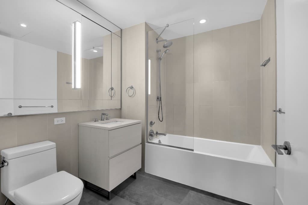 2 bed apartment at 430 Albee Square, Unit 12A, Downtown Brooklyn, photo 9 of 14