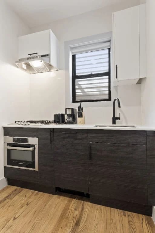 1 bed apartment at 68 North 8th St., Unit 3LR, Williamsburg, photo 3 of 7