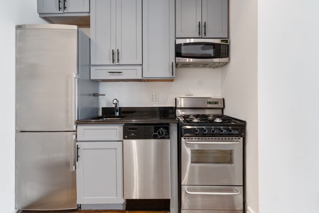 1 bed apartment at 221 Mott St, Unit 14, Nolita, photo 1 of 7