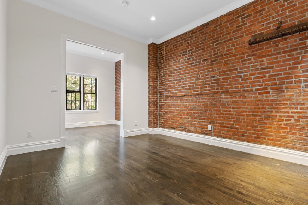 1 bed apartment at 42 Sidney Place, Unit 8, Brooklyn Heights, photo 2 of 6