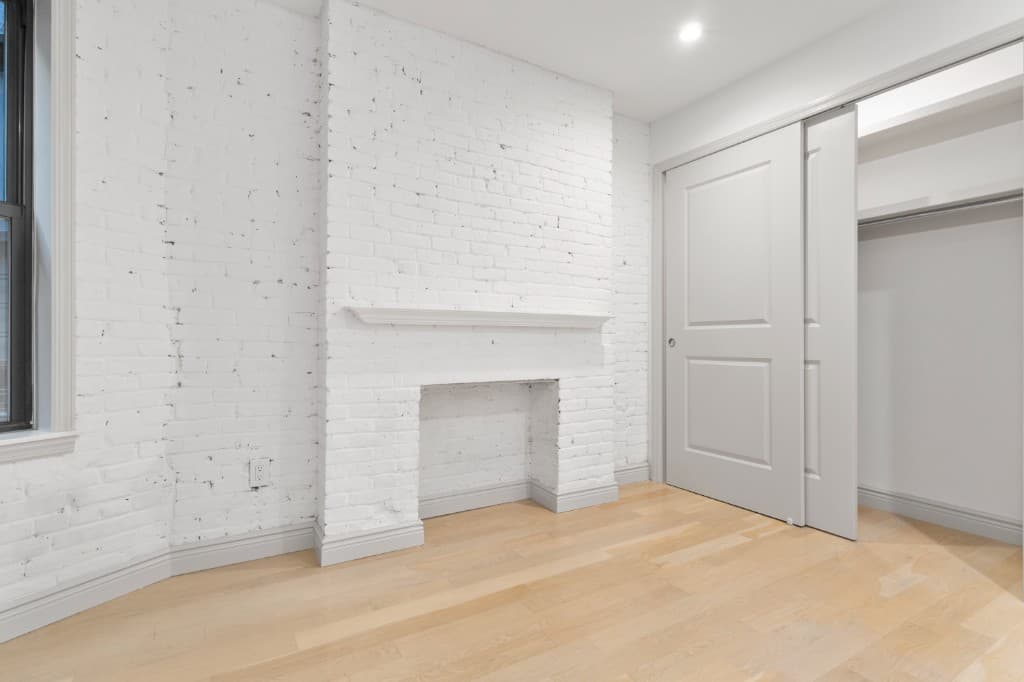 4 bed apartment at 47 Clinton Street, Unit 7, Lower East Side, photo 2 of 8