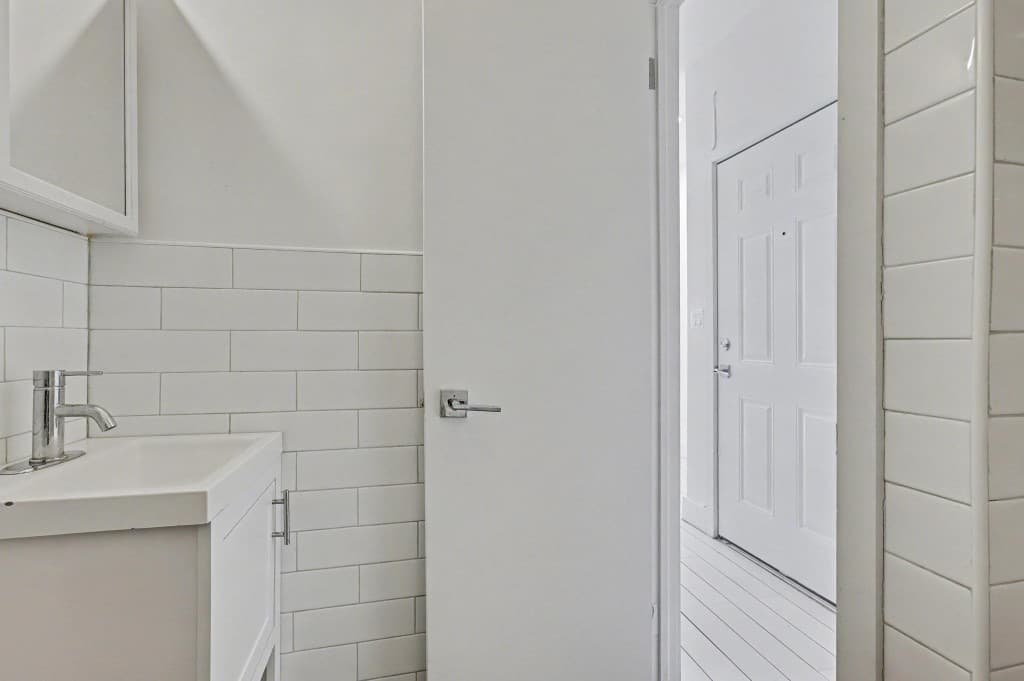 1 bed apartment at 317 East 5th Street, Unit 5B, East Village, photo 6 of 7