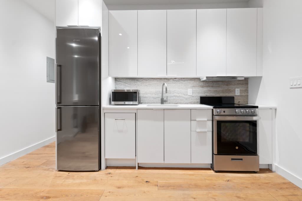 3 bed apartment at 503 West 22nd Street, Unit 5W, Chelsea, photo 1 of 10