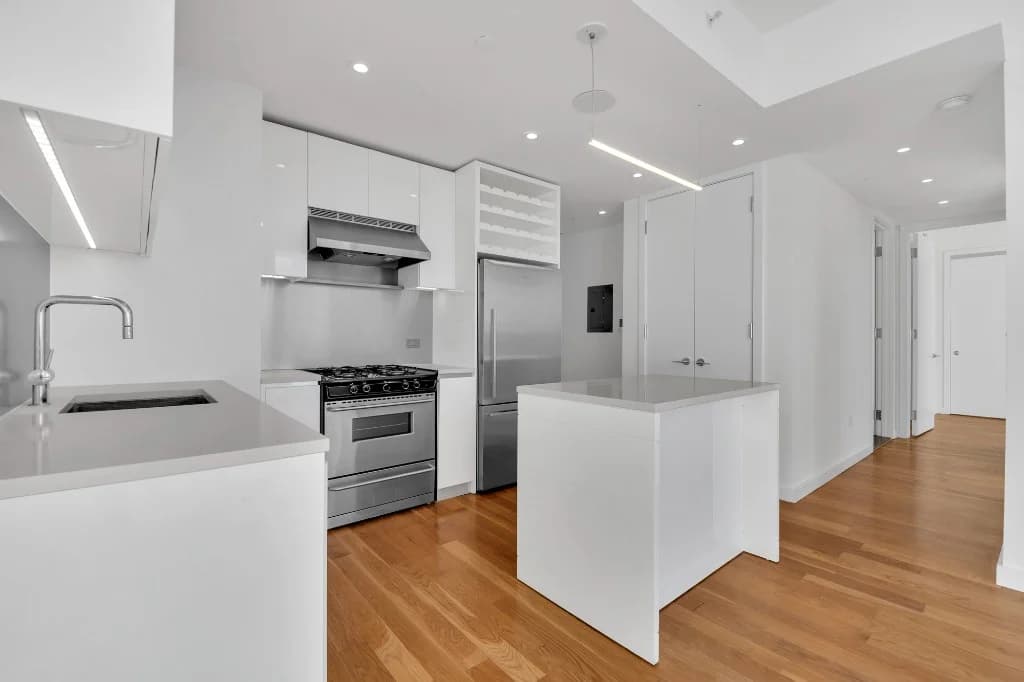 2 bed apartment at 430 Albee Square, Unit 23F, Downtown Brooklyn, photo 1 of 14
