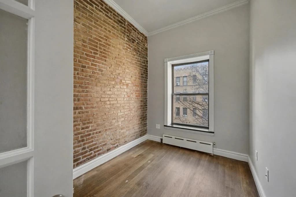 4 bed apartment at 424 West 51st Street, Unit 2, Hell's Kitchen, photo 8 of 14