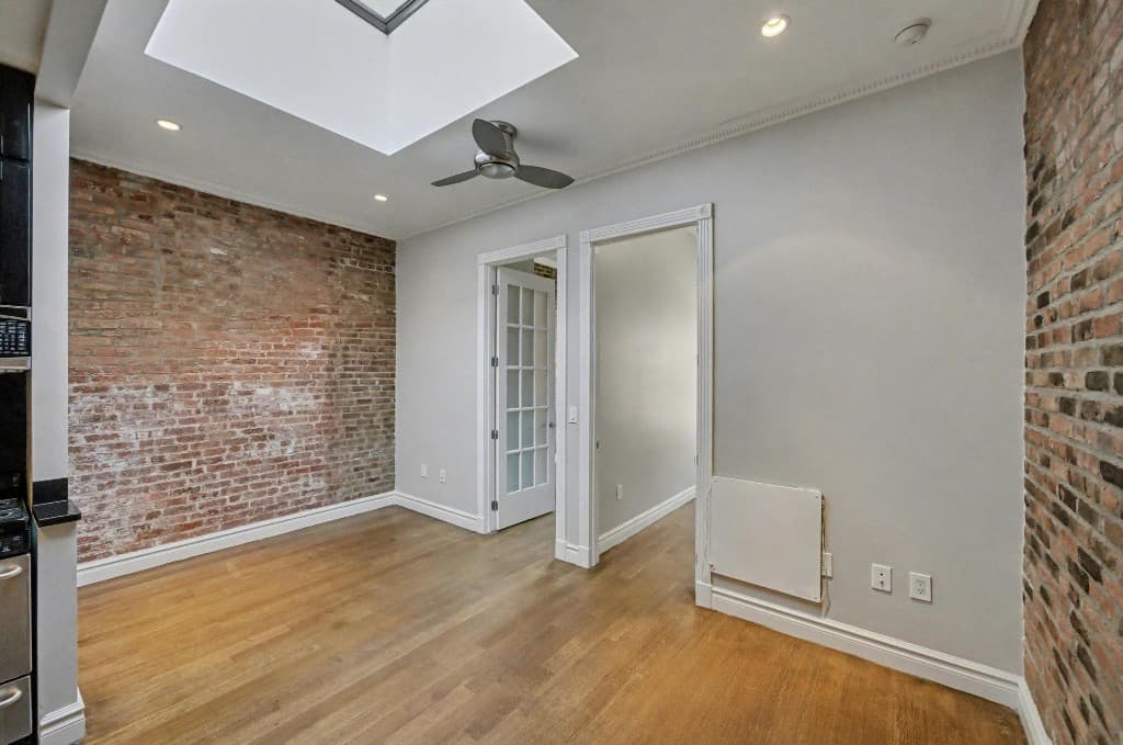 4 bed apartment at 420 W 51st ST, Unit 5, Hell's Kitchen, photo 6 of 12