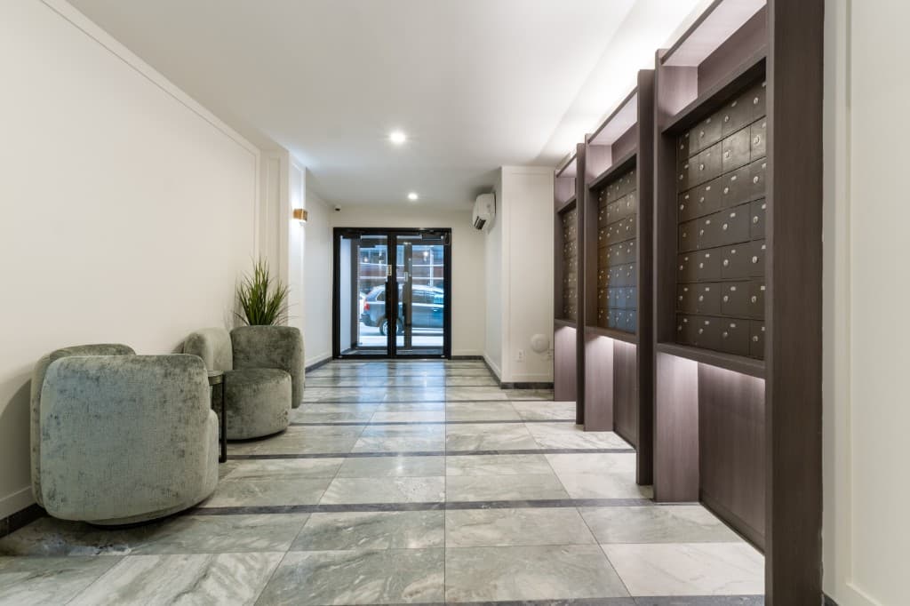 3 bed apartment at 210 East 22nd Street, Unit 1A, Gramercy Park, photo 10 of 12