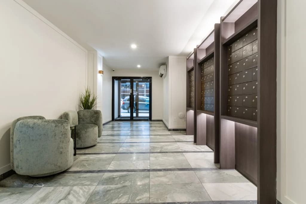 3 bed apartment at 210 East 22nd Street, Unit 1M, Gramercy Park, photo 10 of 12