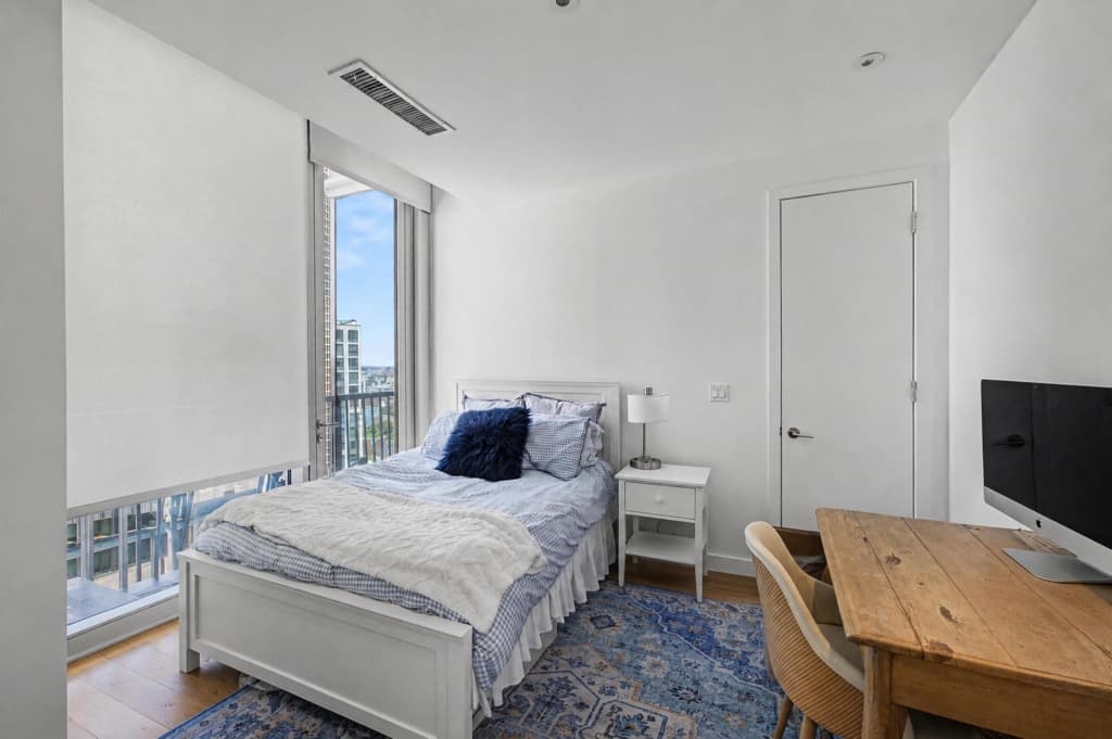 3 bed apartment at 430 Albee Square, Unit 28B, Downtown Brooklyn, photo 9 of 19