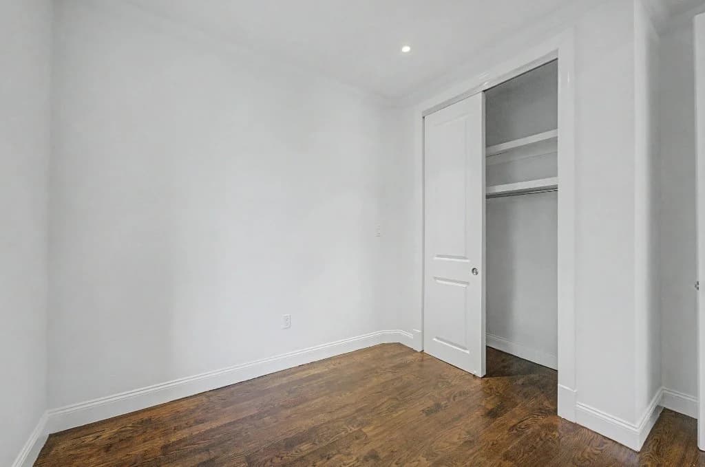 5 bed apartment at 329 Union Street, Unit 1C, Carroll Gardens, photo 11 of 18