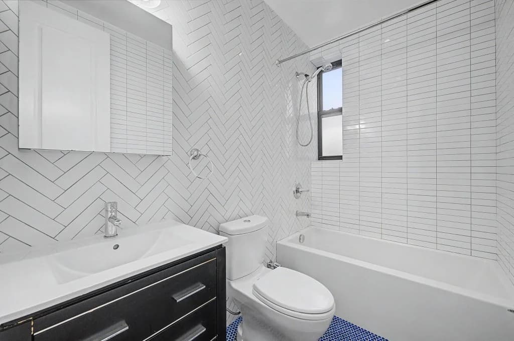 5 bed apartment at 329 Union Street, Unit 1C, Carroll Gardens, photo 14 of 18
