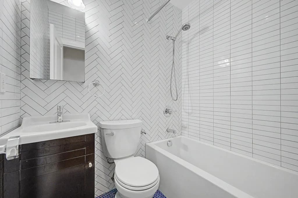 5 bed apartment at 329 Union Street, Unit 1C, Carroll Gardens, photo 13 of 18