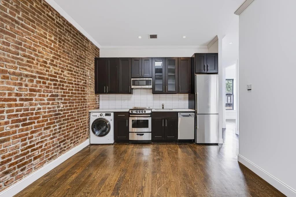 4 bed apartment at 358 11th Street, Unit 7, Park Slope, photo 1 of 12