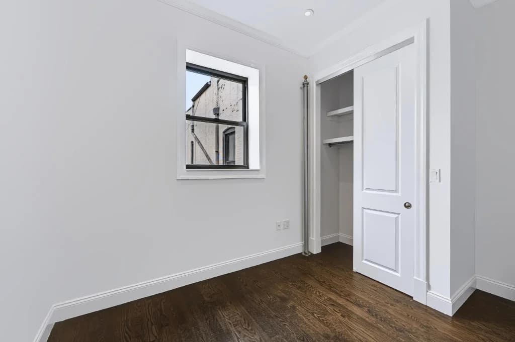 4 bed apartment at 358 11th Street, Unit 7, Park Slope, photo 8 of 12