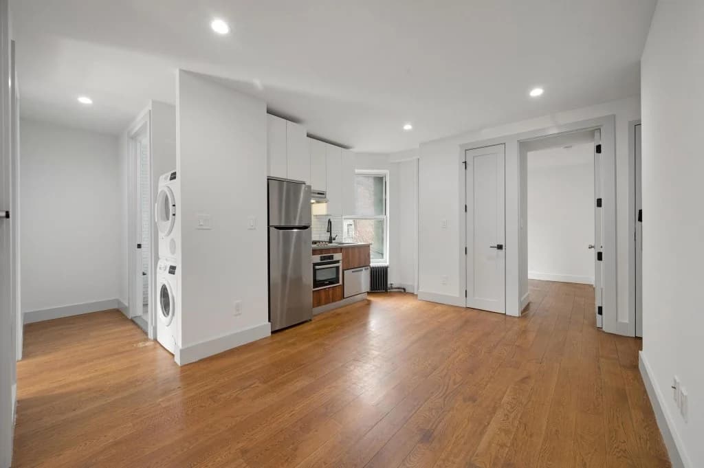 4 bed apartment at 629 East 5th Street, Unit 21, East Village, photo 2 of 12