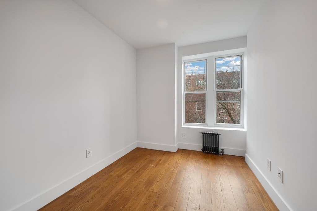 4 bed apartment at 629 East 5th Street, Unit 21, East Village, photo 5 of 12