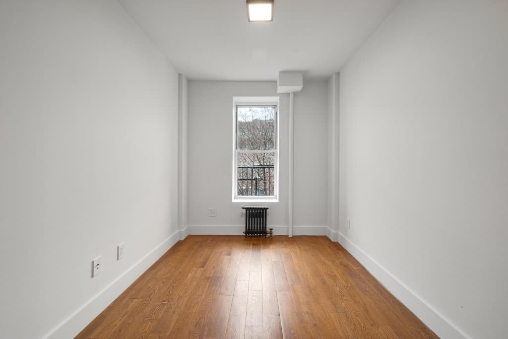 4 bed apartment at 629 East 5th Street, Unit 21, East Village, photo 9 of 12