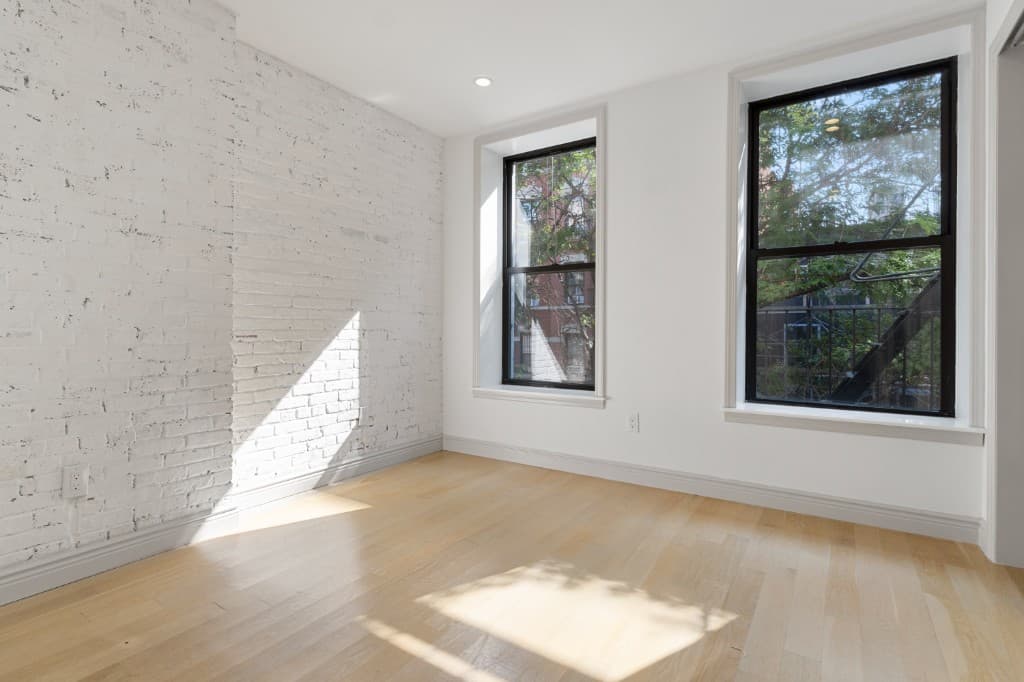 47 Clinton Street, photo 4