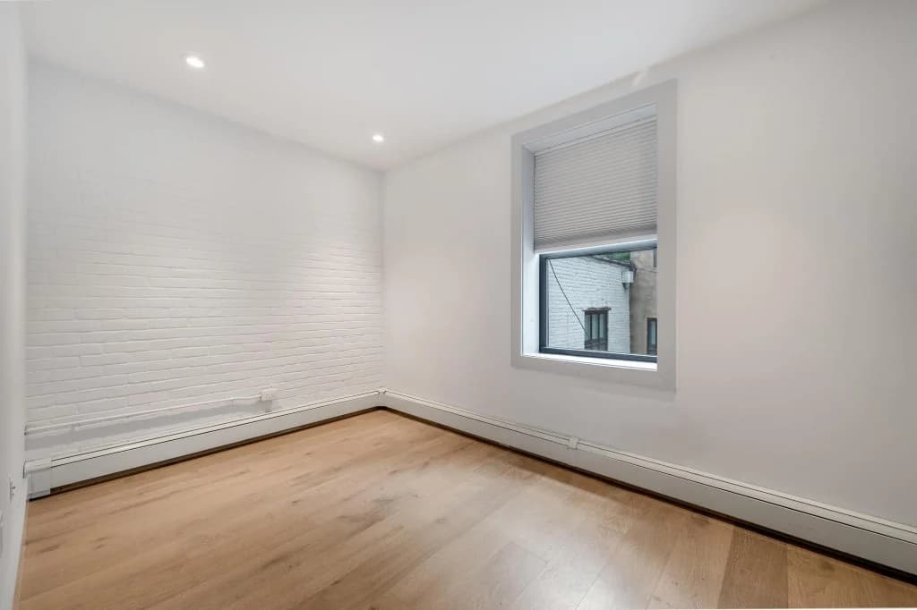 3 bed apartment at 68 North 8th St., Unit 2F, Williamsburg, photo 4 of 10